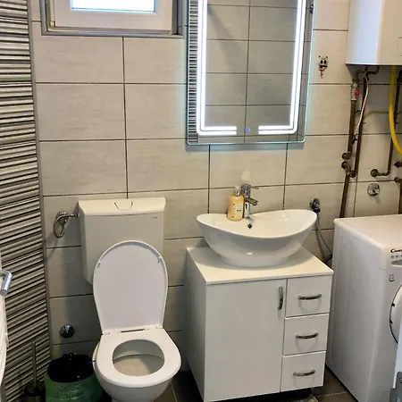 Aki Apartment *
